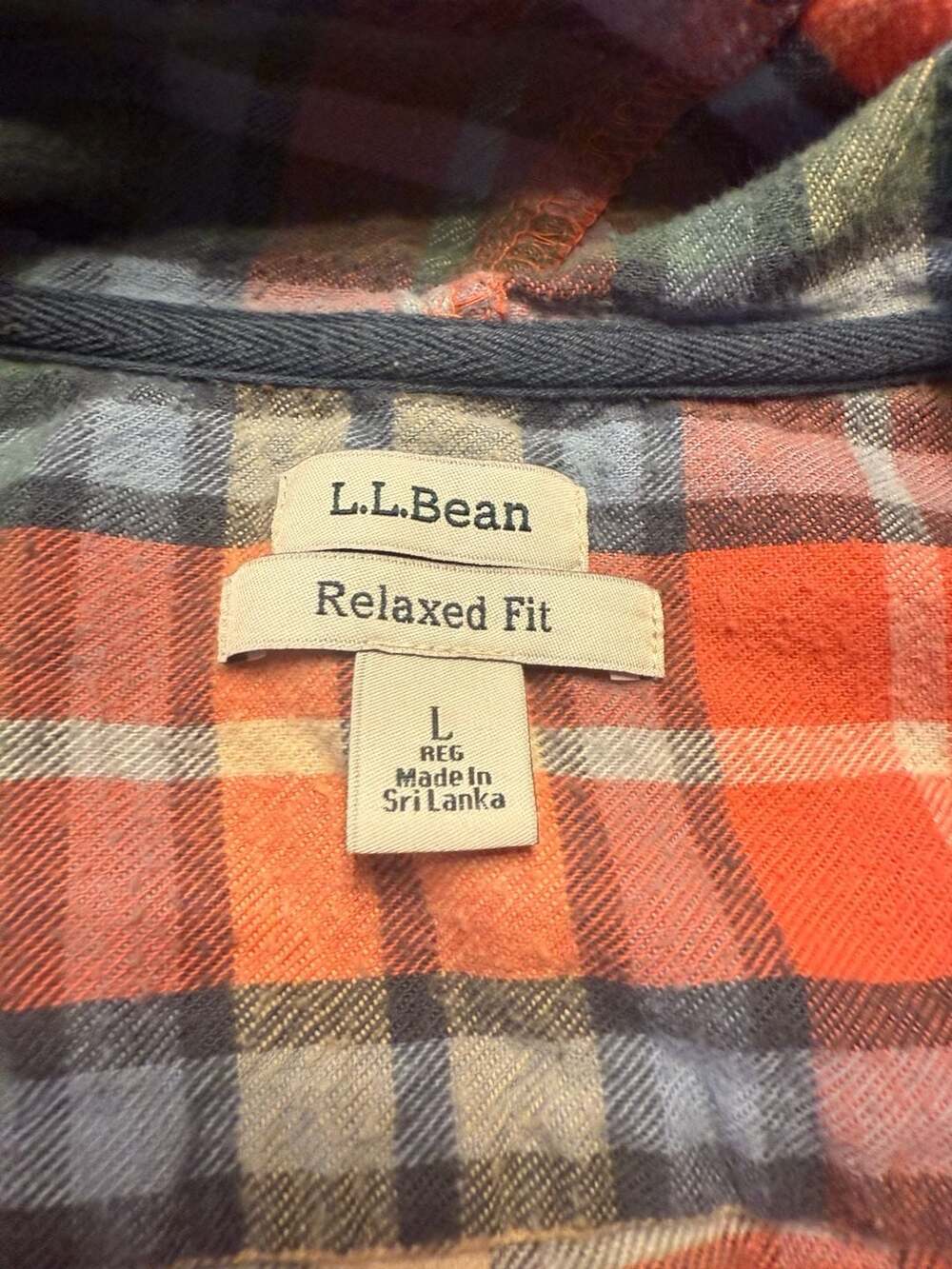 L.L.Bean Women's Scotch Plaid Flannel Shirt, Relaxed Fit Full-Zip Hoodie L - Picture 3 of 6